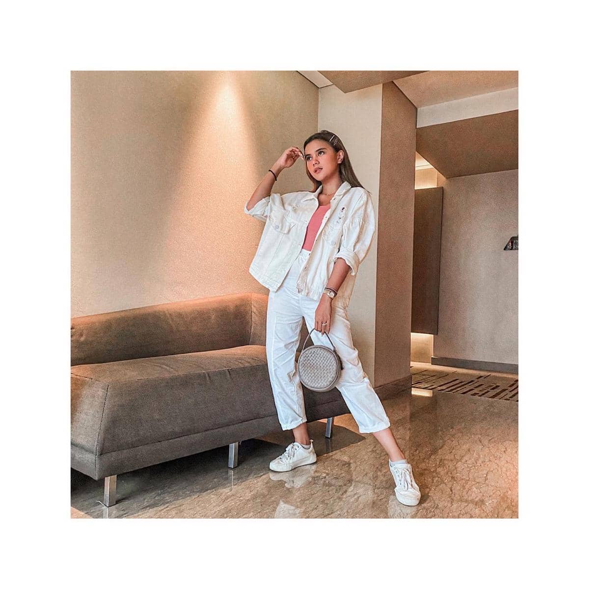 referensi outfit kuliah ala Audi Marissa