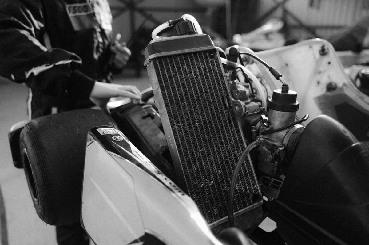 ilustrasi servis radiator mobil