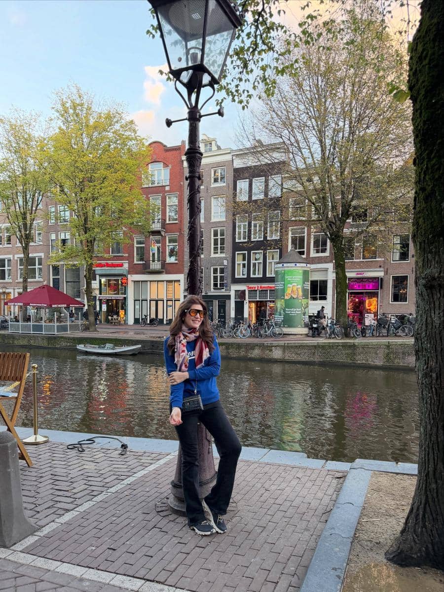 Carissa Puteri berlibur di Amsterdam