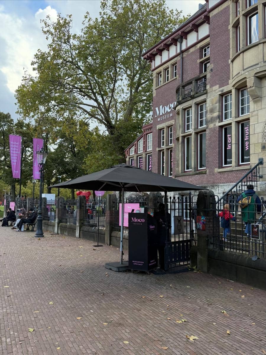 Carissa Puteri berlibur di Amsterdam