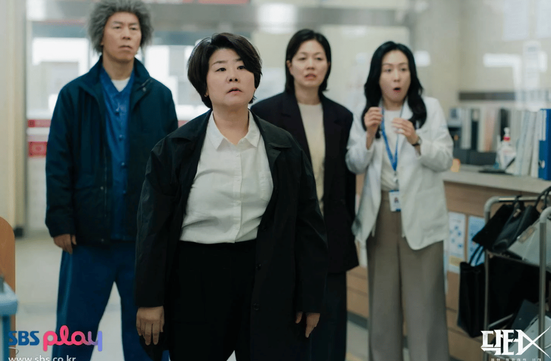 Cuplikan drama Korea Doctor X: Mafia in White