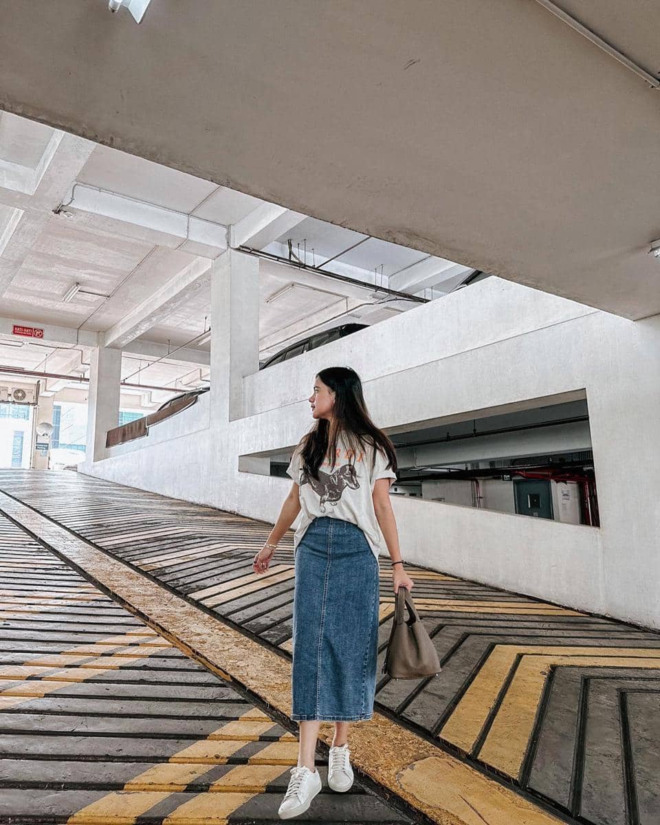 referensi outfit kuliah ala Audi Marissa