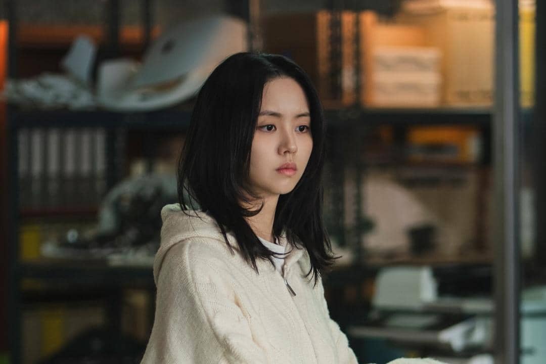 Cuplikan adegan drama Between Steps yang dibagikan melalui akun Instagram Studio Genie Official.