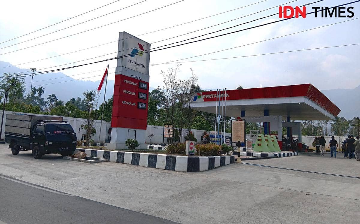 Suasana SPBU Satu Harga 26.348.13 berlokasi di Pekon Suka Maju, Kecamatan Lumbok Seminung, Kabupaten Lampung Barat, Kamis (17/9/2026). (IDN