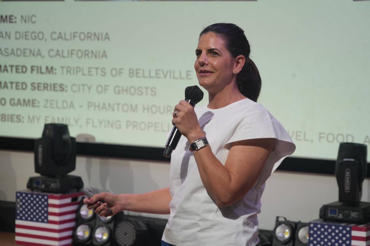 Nicole West berbicara dalam panel acara From Sketch to Screen: Building Animation That Lasts di at america.