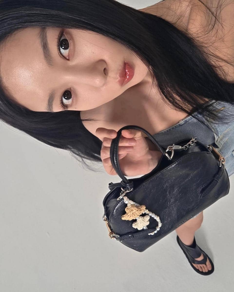 koleksi tas Kim Yoo Jung