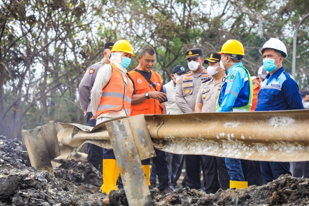 Kebakaran TPA Supiturang Helikopter Water Bombing Dikerahkan