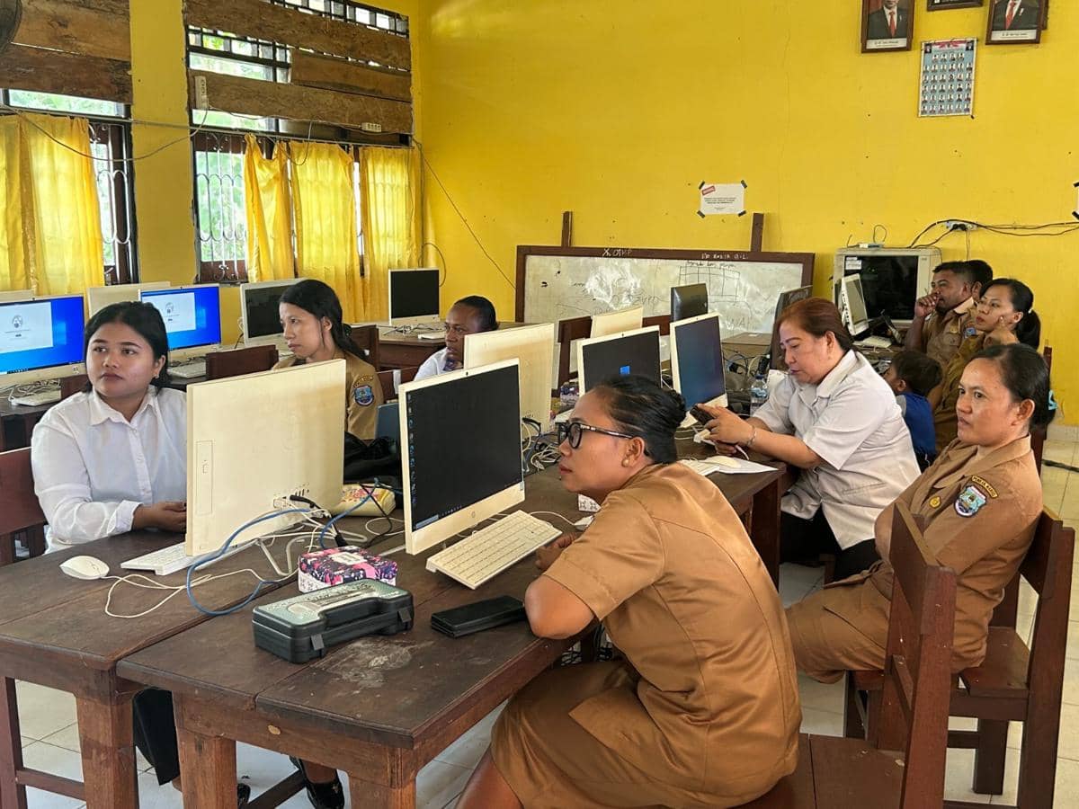 Tak Perlu Bolak-balik ke Dinas, Siswa Manokwari Bisa Daftar Beasiswa dari Sekolah