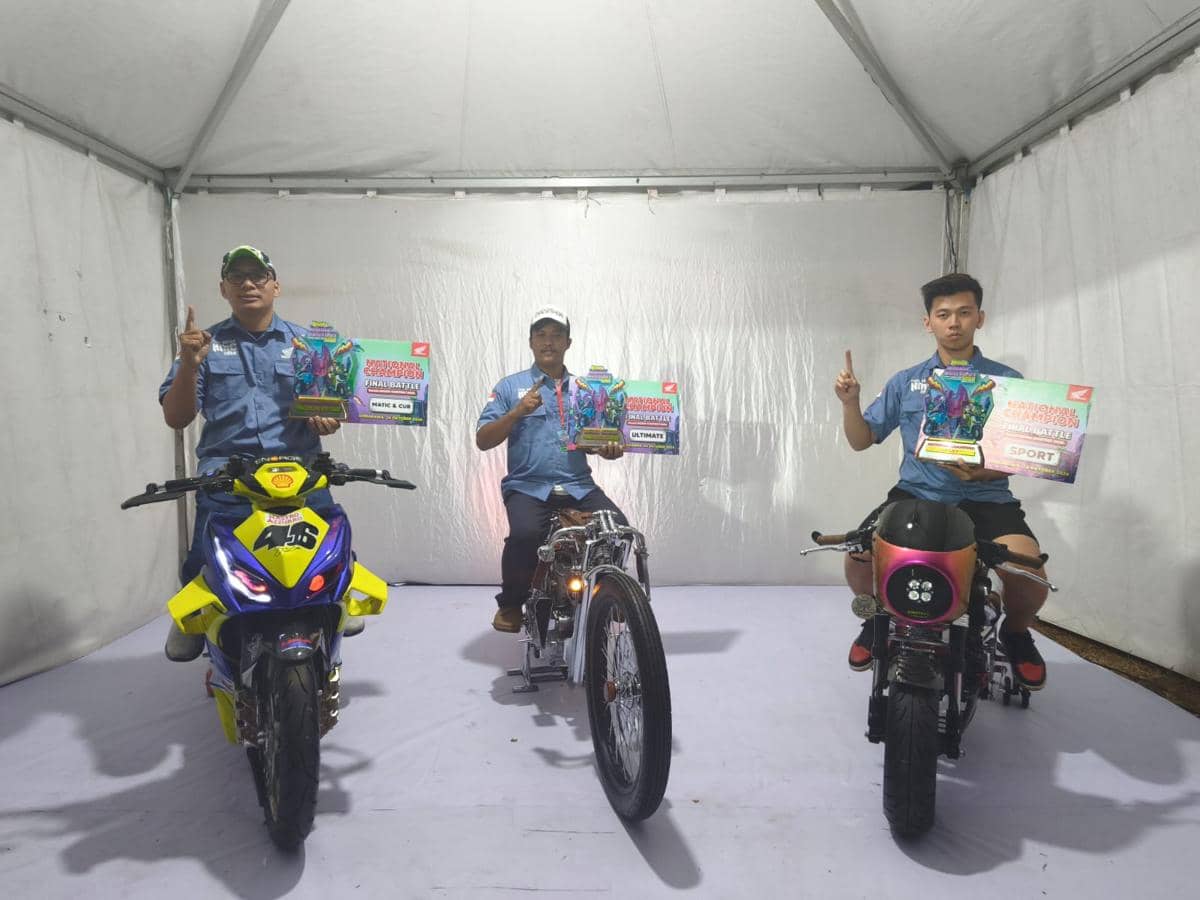 Sejumlah sepeda motor modifikasi Honda dipamerkan pada puncak Honda Modif Contest 2026 di Ambarawa, Jawa Tengah.