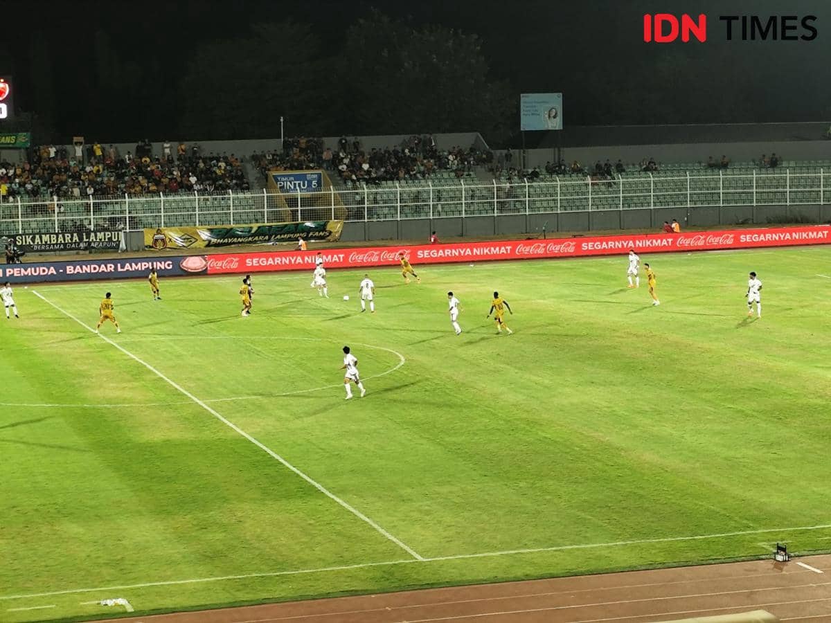 Babak Pertama, Bhayangkara FV vs PSM Makassar Skor Kacamata
