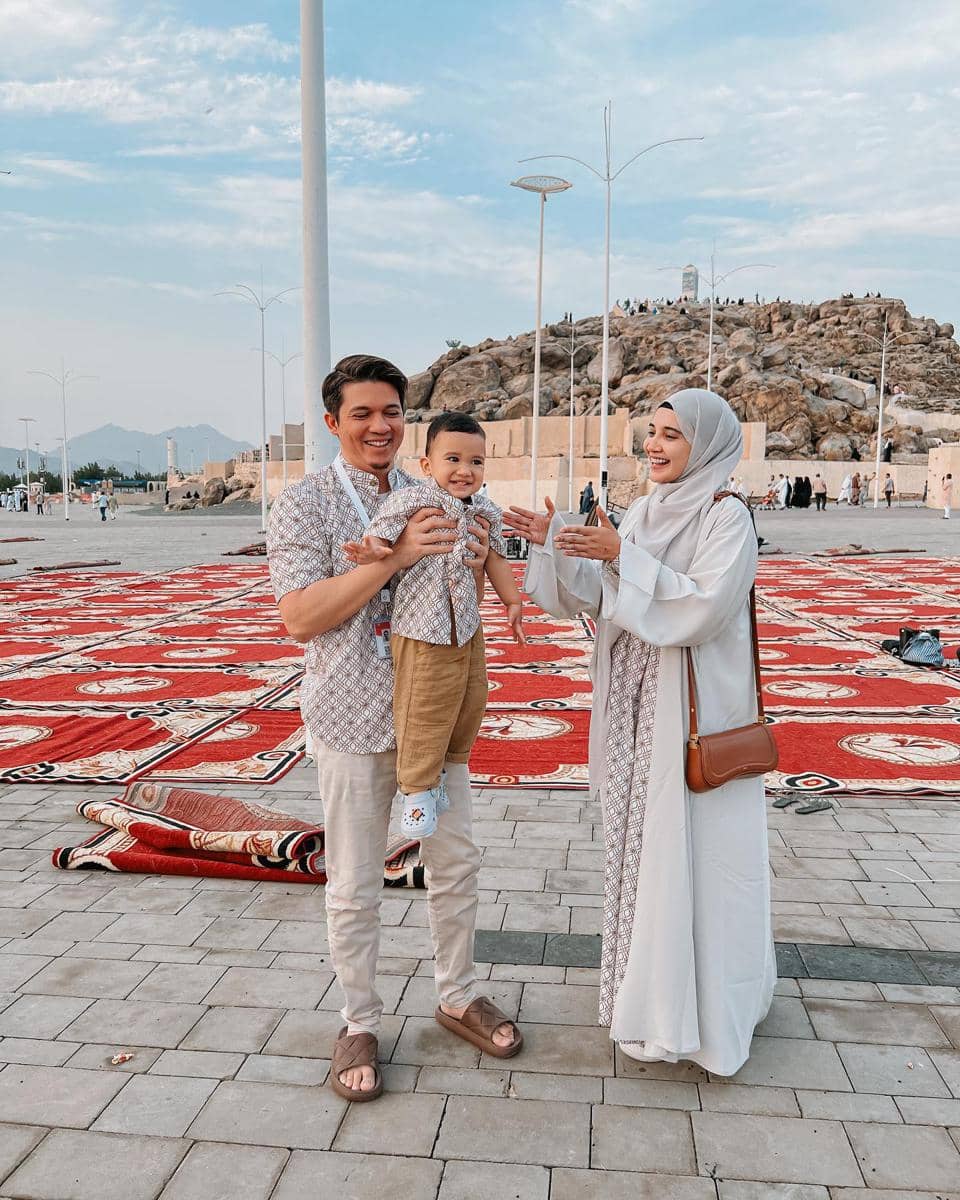 OOTD keluarga ala Zaskia Sungkar dan Irwansyah