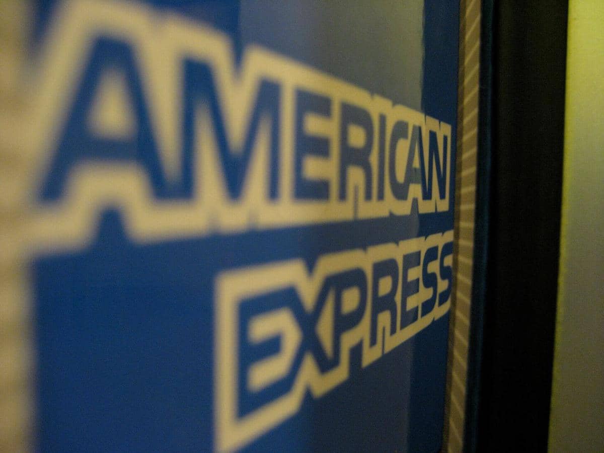 Demi Fokus ke AI, American Express PHK Ribuan Karyawannya
