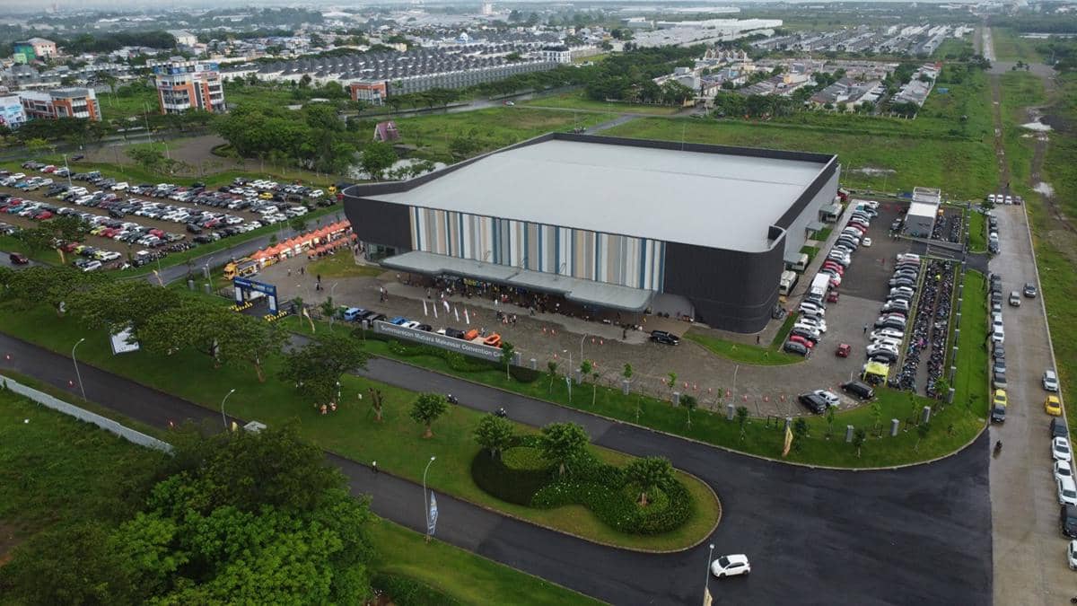  GIIAS Makassar tahun 2026 kembali menyediakan area test drive bagi pengunjung yang ingin mencoba langsung performa mobil di lintasan. (Dok.
