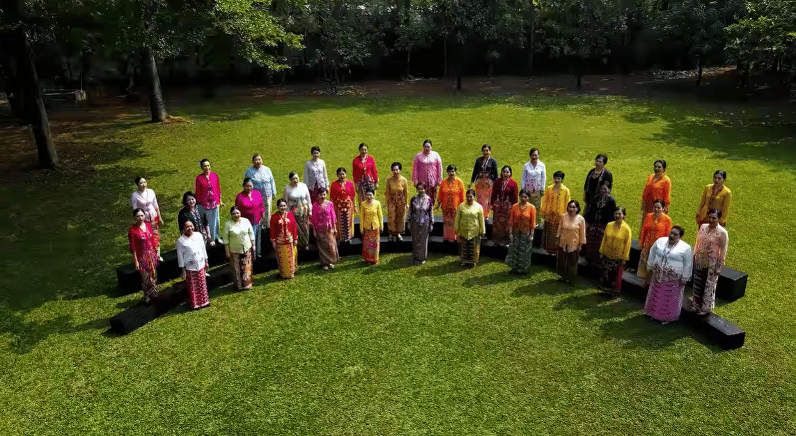 "Ratu Sejagad" dibawakan kembali oleh Shantell Vocal Ensemble