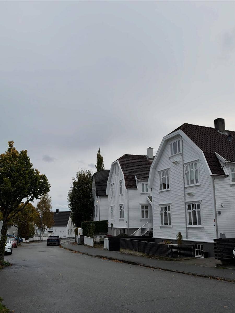 Alice Norin dan keluarga liburan di Kota Stavanger, Norwegia