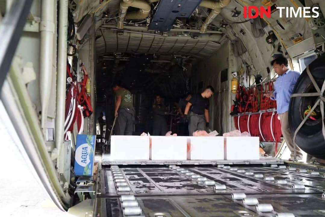 Modifikasi Cuaca dan Dry Ice Jadi Andalan Pemerintah Padamkan Karhutla