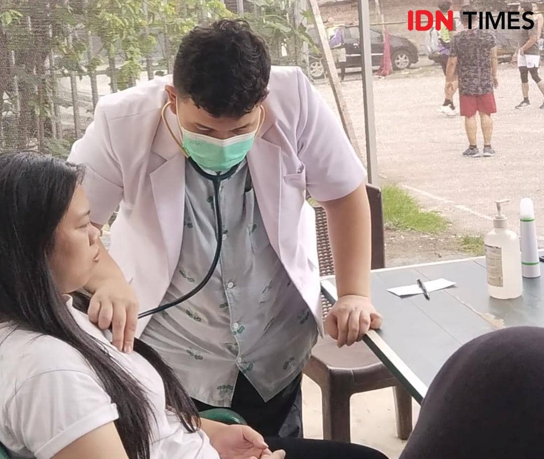 Aksi solidaritas terkait kebakaran hutan dan lahan berlangsung di Palembang sebagai bentuk kepedulian lingkungan.