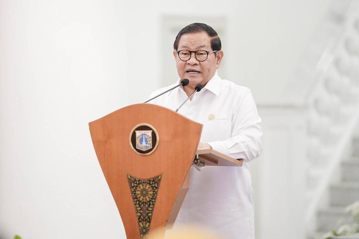 Gubernur DKI Jakarta Pramono Anung dan Wali Kota Bekasi Tri Adhianto Tjahyono memperpanjang kerja sama pengelolaan Tempat Pengolahan Sampah