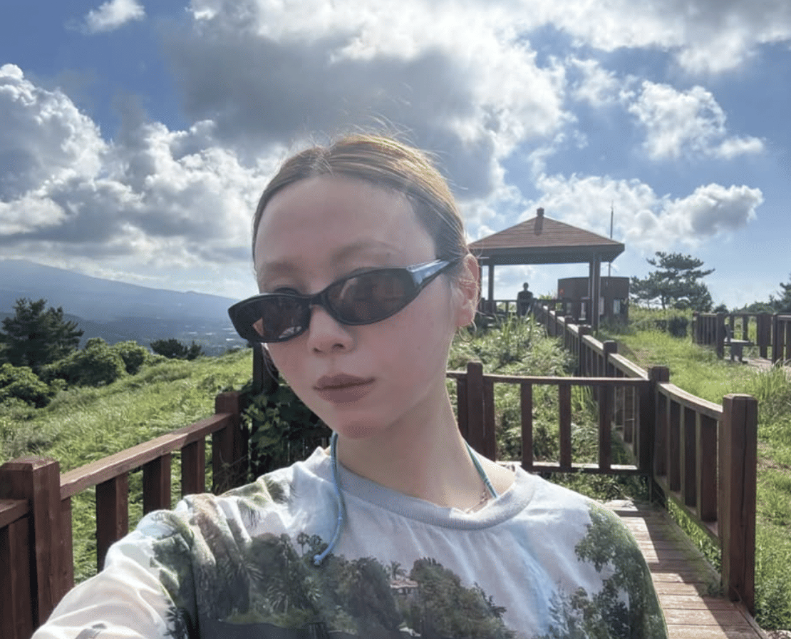 Potret Kim Soyeon dalam unggahan di akun Instagram @soy.yeon, sebagaimana tercantum pada keterangan gambar.