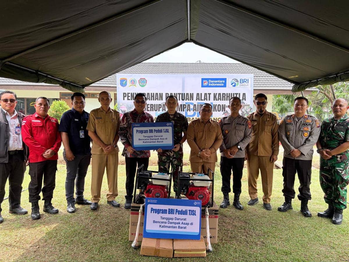 BRI Peduli Bantu 270 Pompa Air untuk Penanganan Karhutla di Kalbar