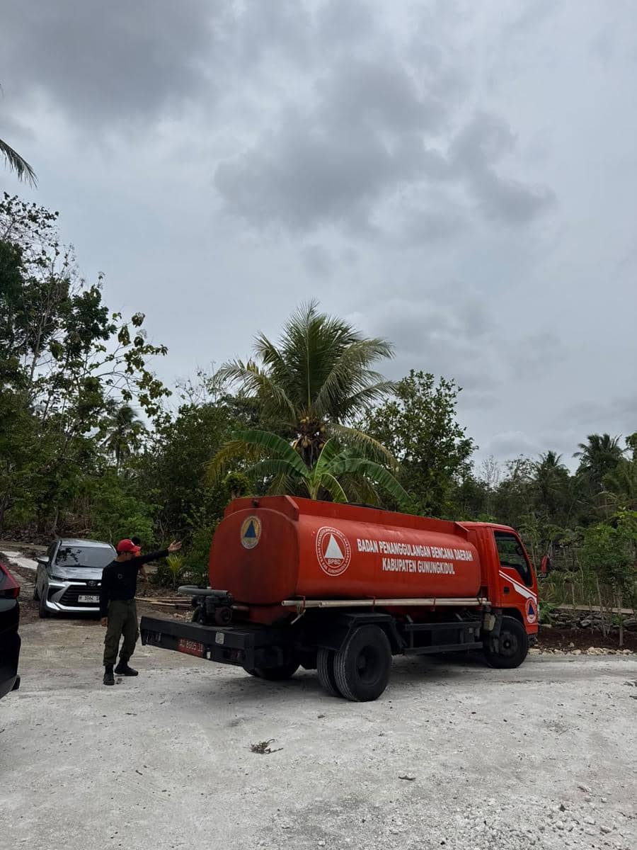 Penyaluran air bersih di wilayah Gunungkidul, Minggu (25/10/2026). (Dok. Istimewa)