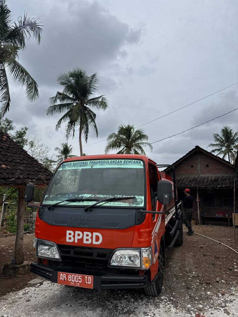 Penyaluran air bersih di wilayah Gunungkidul, Minggu (25/10/2026). (Dok. Istimewa)