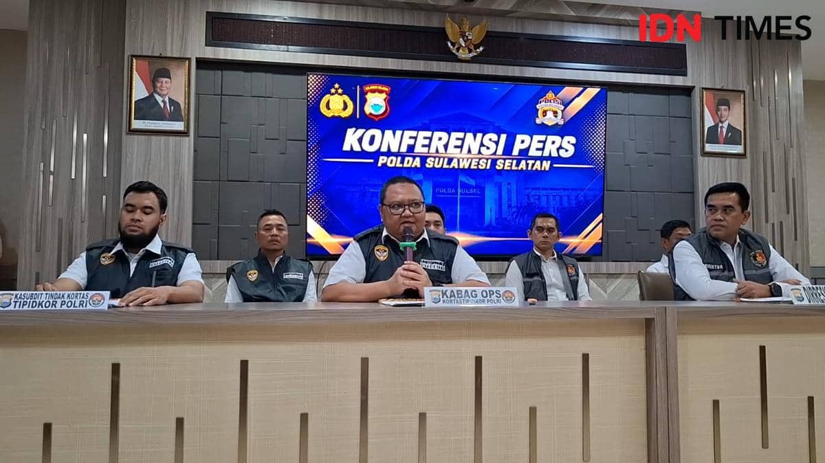 Kabagops Kortastipidkor Polri, Kombes Pol Ahmad Yusuf Afandi, saat jumpa pers penahana Eks Bupati Gowa, Sitti Husniah Talenrang, Senin (26/1