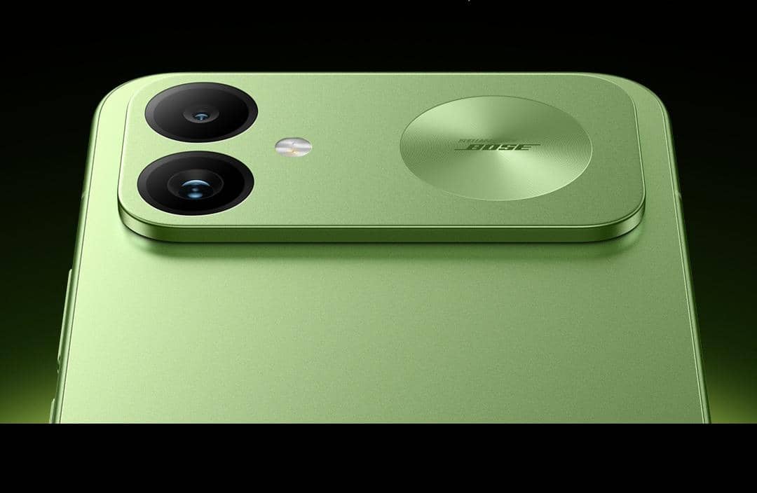 sisi belakang Xiaomi Redmi K100