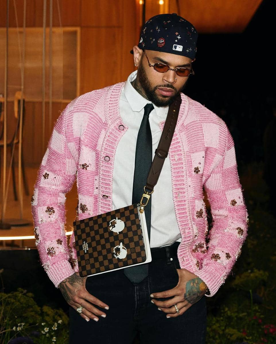 Potret Chris Brown yang diunggah melalui akun Instagram resminya, @chrisbrownofficial, sebagaimana tercantum pada keterangan.