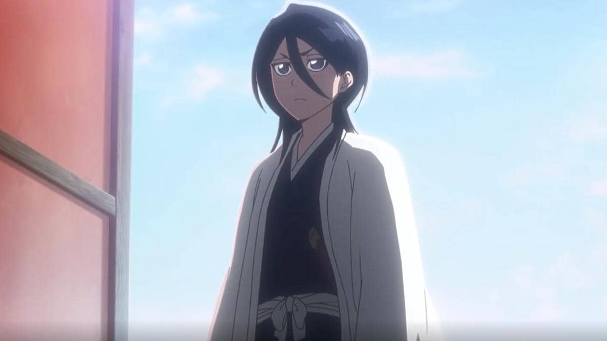 Rukia mengenakan seragam kapten Divisi 13 dengan haori putih dalam Bleach: Thousand-Year Blood War Part 4.