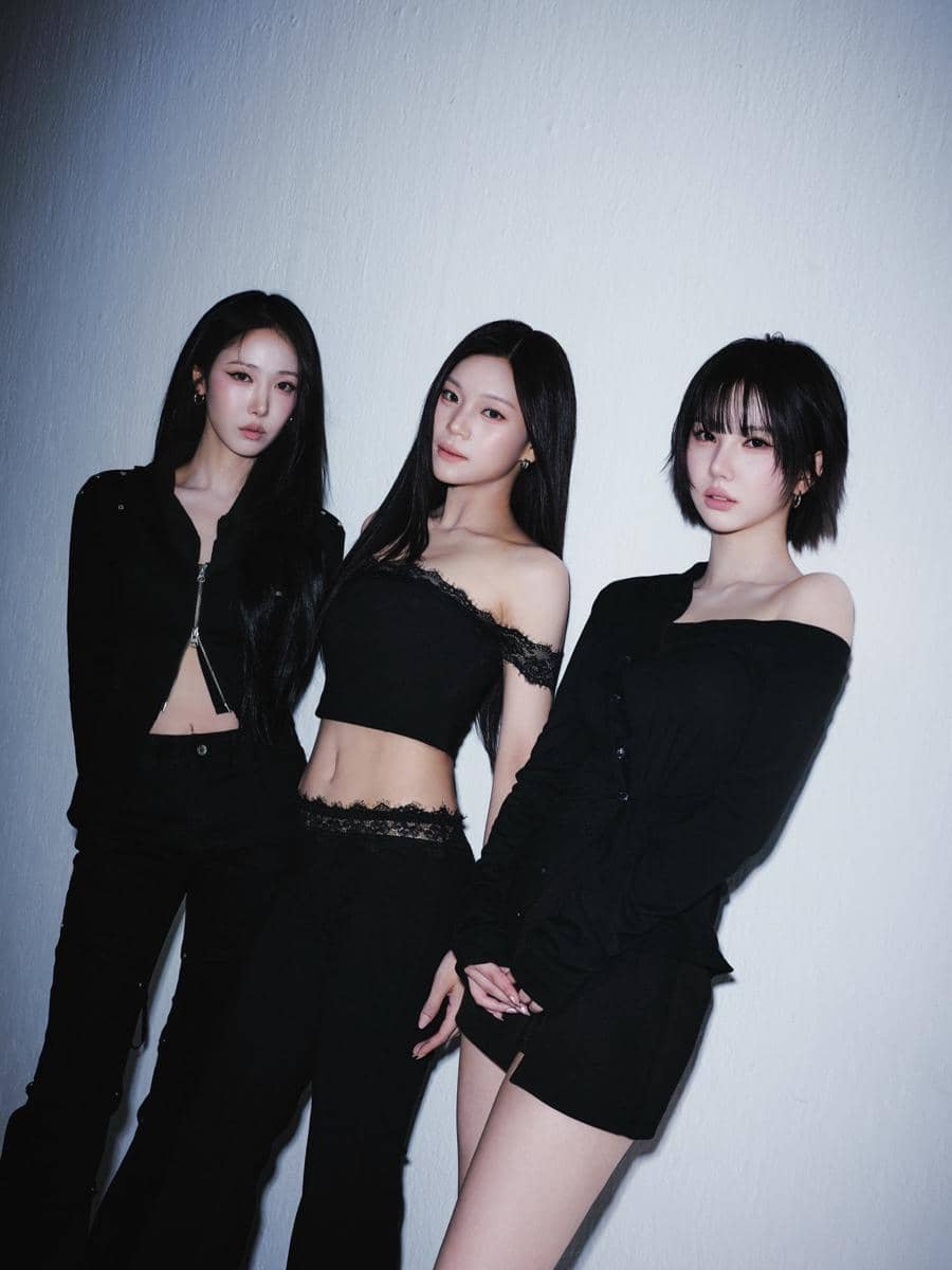 potret Eunha, SinB, dan Umji