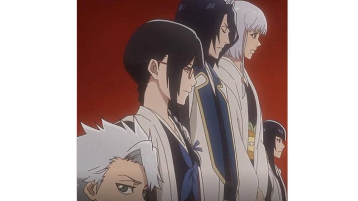 Lisa berdiri di antara deretan para kapten dalam visual anime Bleach TYBW Part 4 produksi Studio Pierrot.