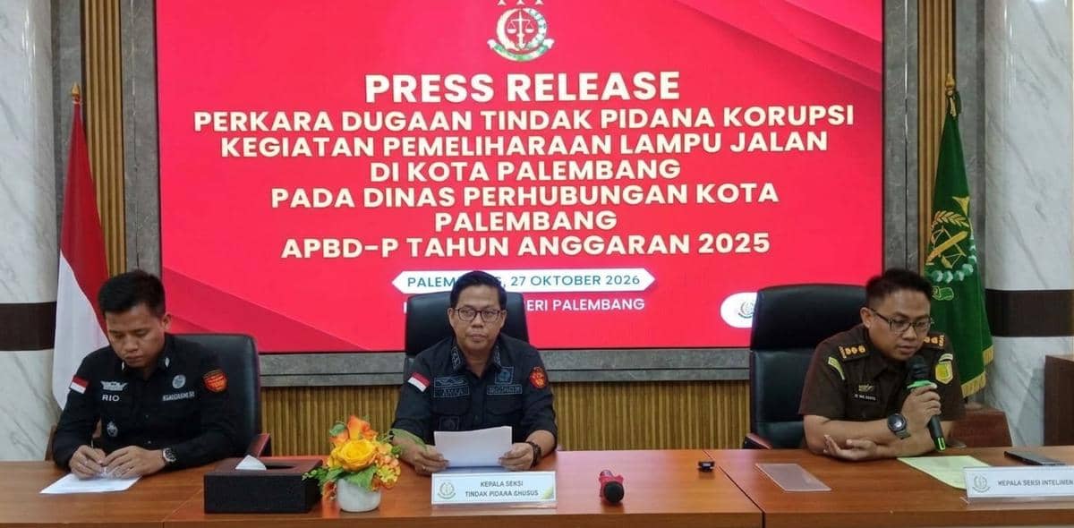 Diduga Tak Dikerjakan, Proyek Lampu Jalan Palembang Rugi Rp3 Miliar