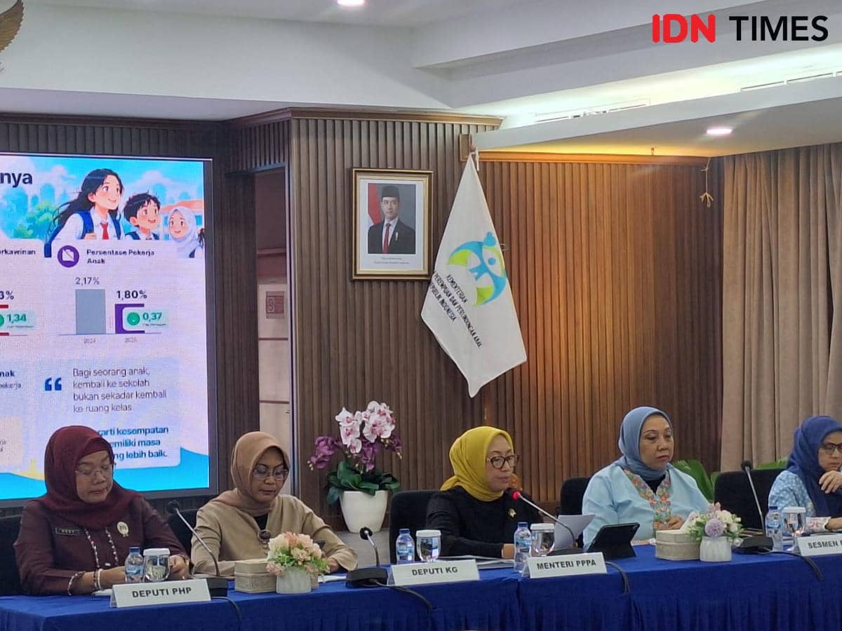 Konferensi pers Kementerian PPPA di Jakarta, Selasa (27/10/2026). (IDN Times/ Lia Hutasoit