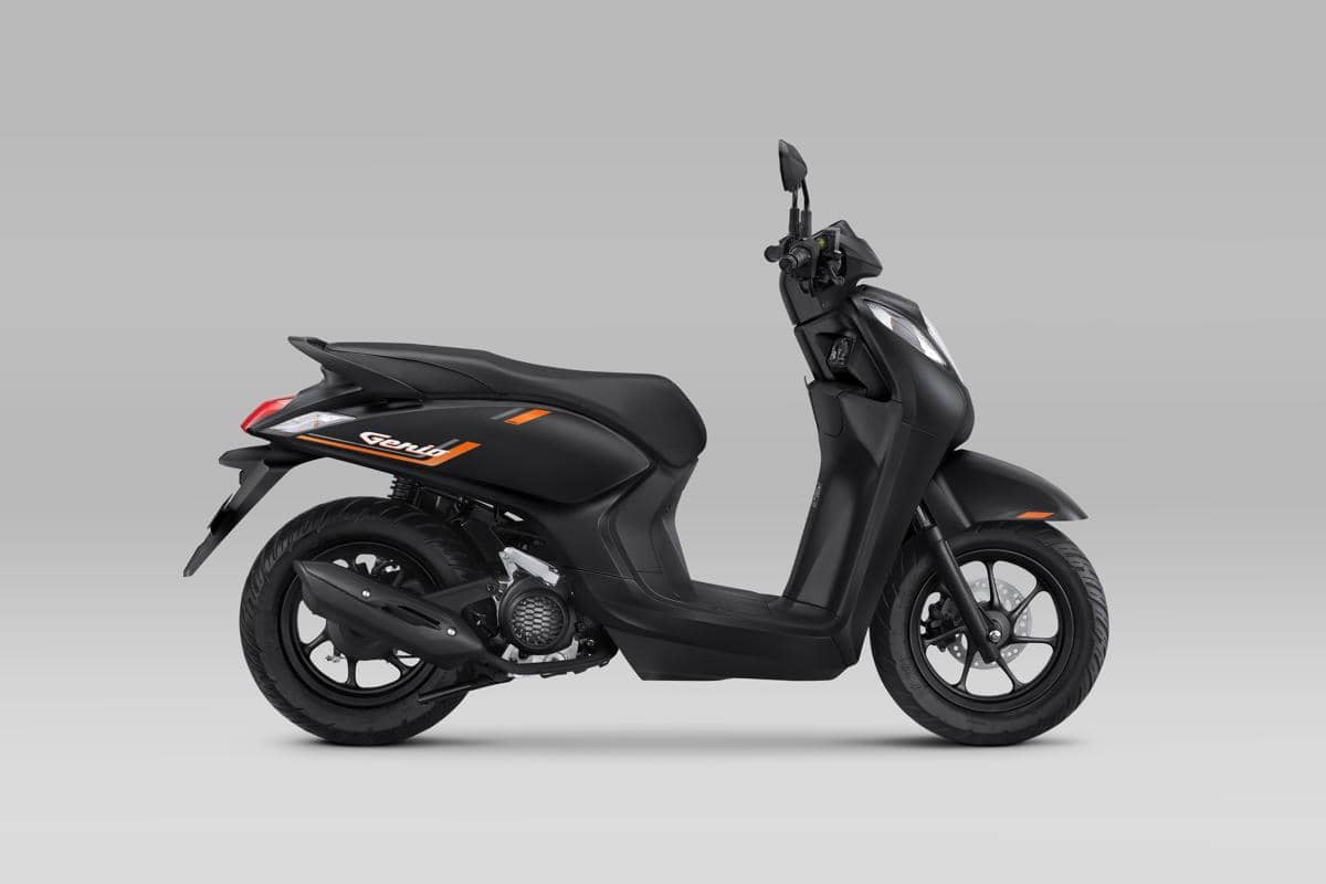 Tampilan mesin Honda Genio 110 cc SOHC eSP yang menggunakan sistem injeksi PGM-FI untuk skuter matik.