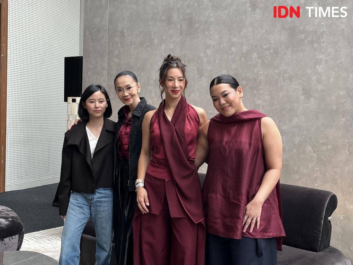 'POND’S Age Miracle Runway' di Jakarta Fashion Week (JFW) 2027 pada Senin (26/10/2026), City Hall Pondok Indah Mall 3, Jakarta Selatan (IDN 