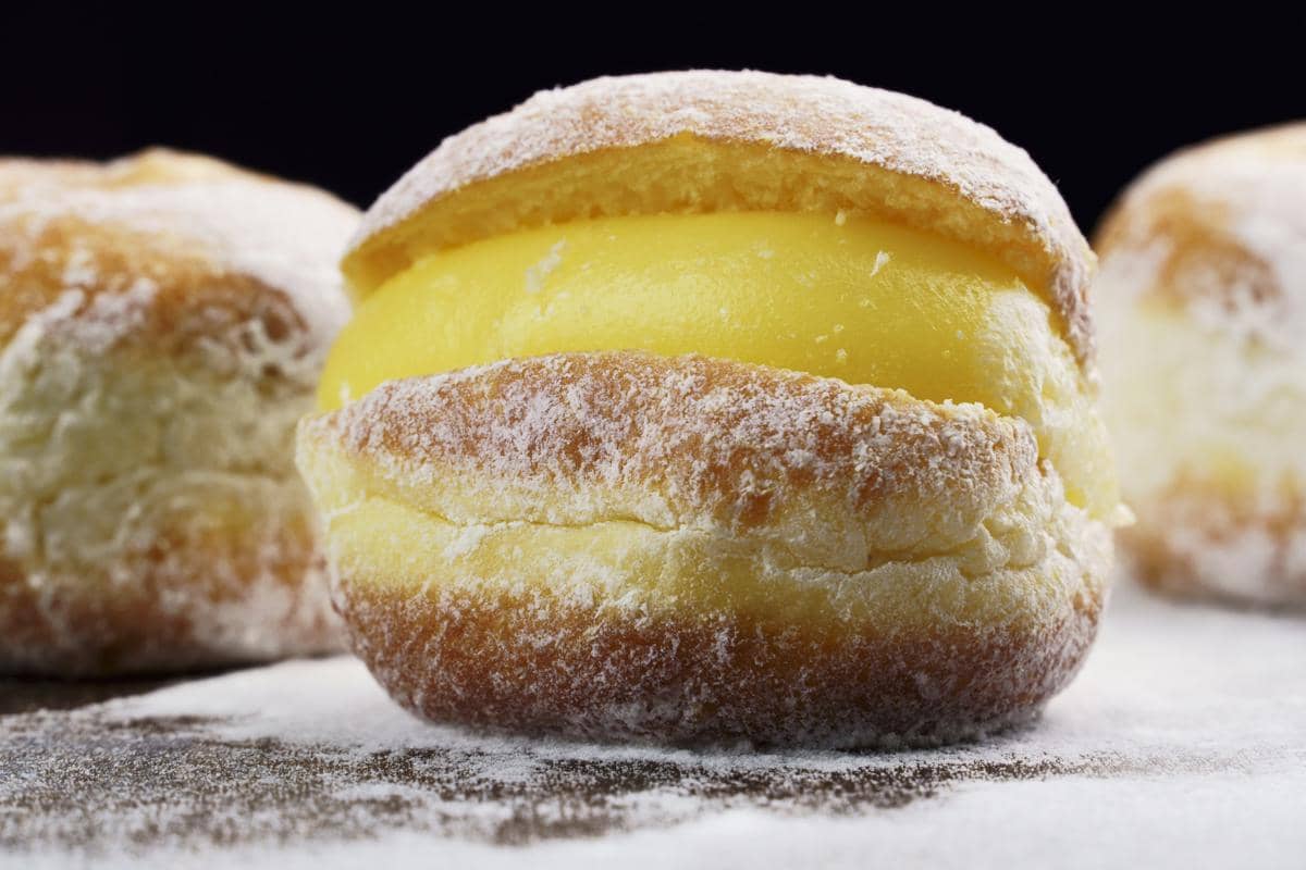 Resep Berlim Ball, Donat Empuk dengan Isian Krim Lumer