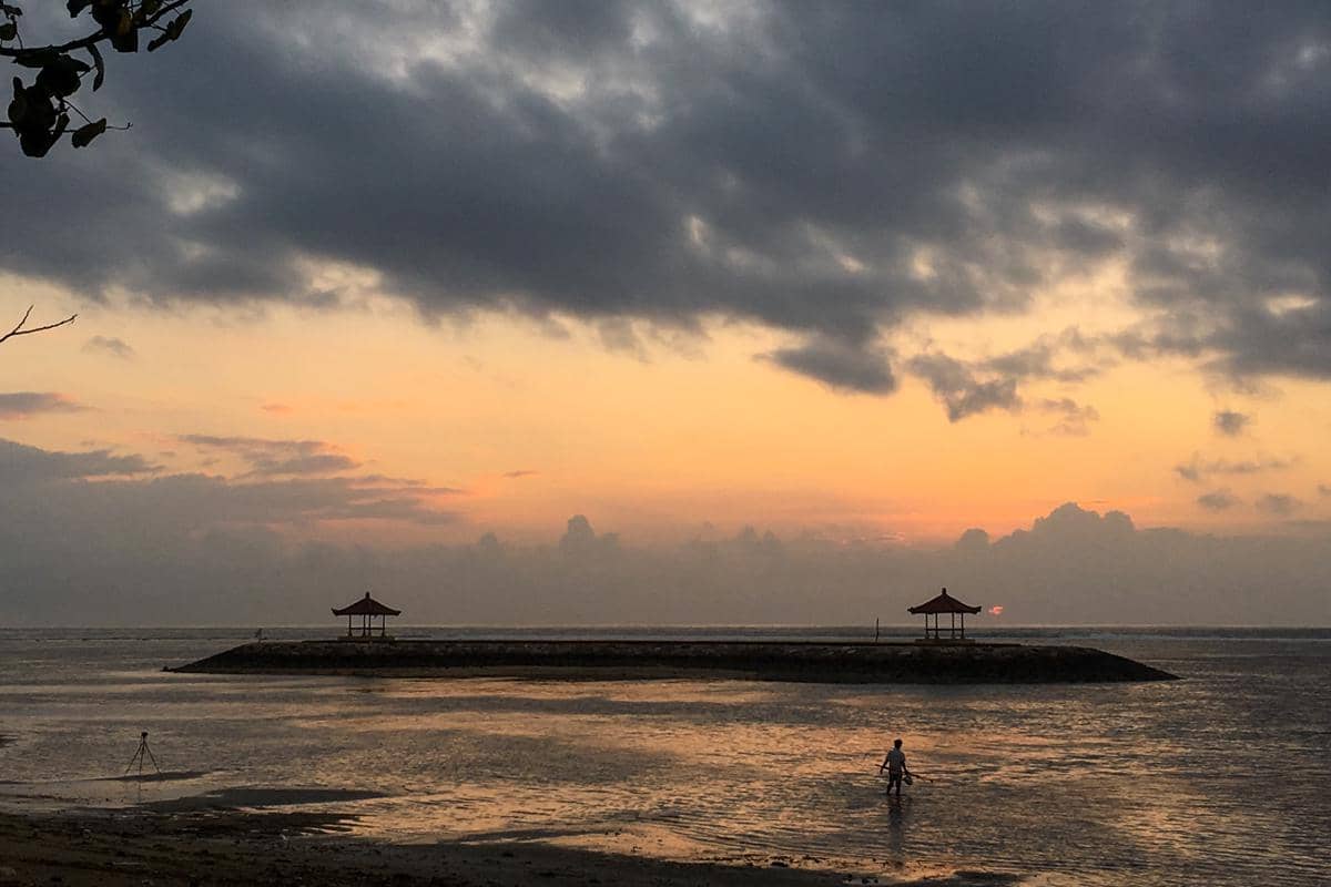 sunrise di Pantai Karang, Sanur (dok.pribadi/Natalia Indah)
