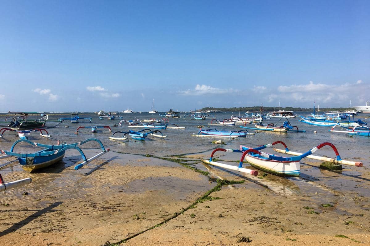 5 Pantai Bali Saat Air Laut Surut, Buka Pesona Tersembunyi