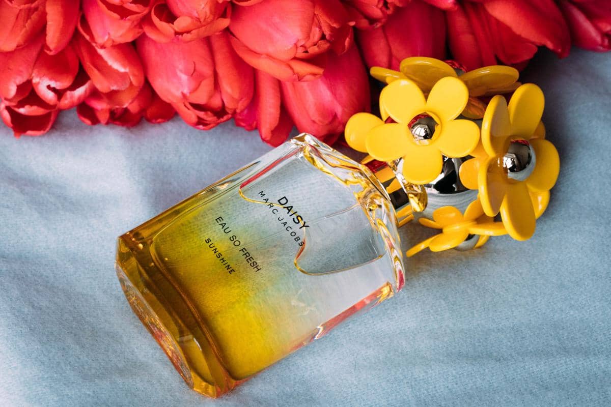 ilustrasi parfum aroma bunga