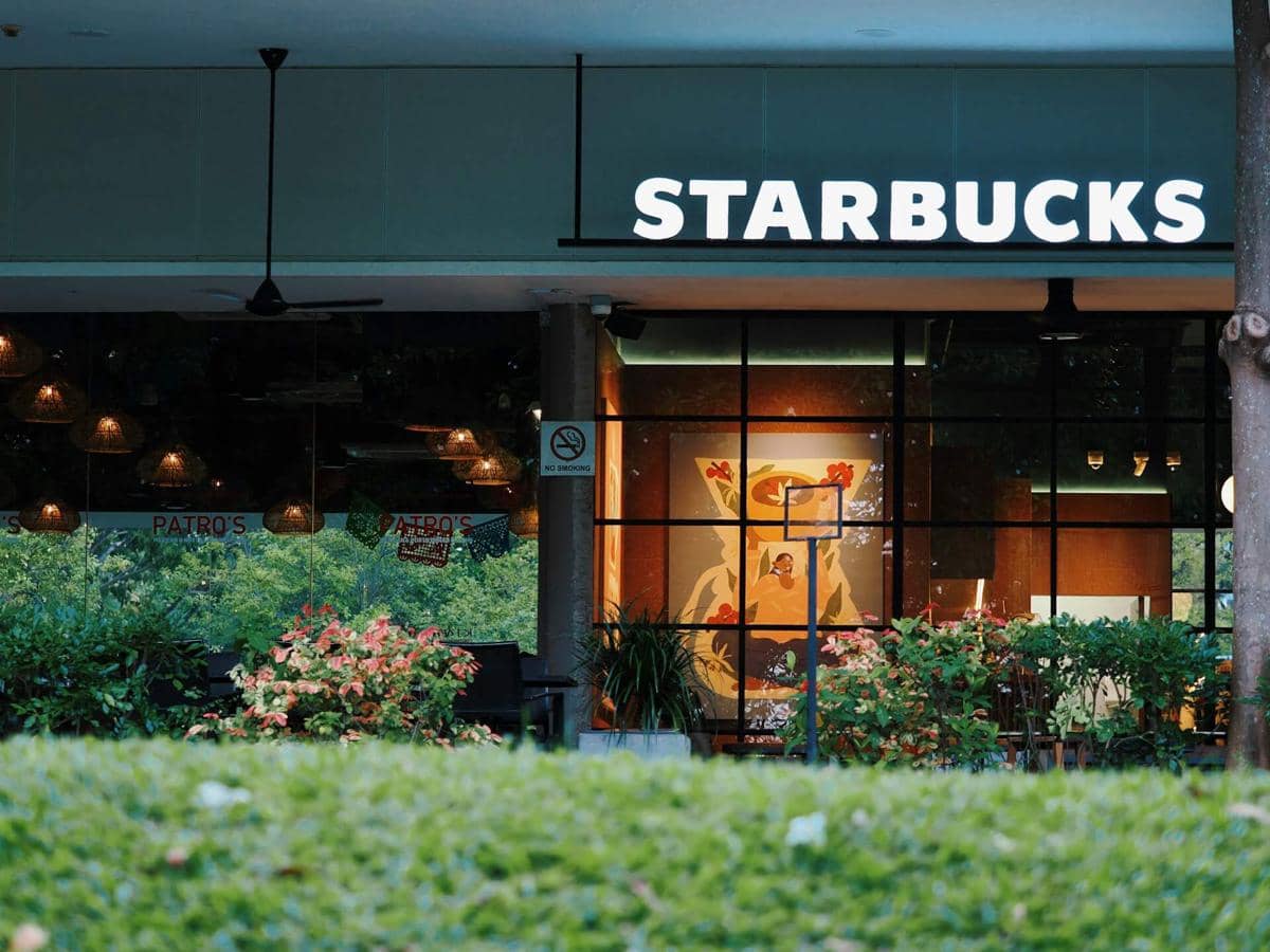 ilustrasi Starbucks, kedai kopi, kafe, tempat nongkrong, tempat ngopi