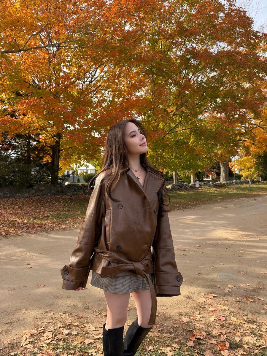 Agatha Chelsea liburan musim gugur di New Hampshire
