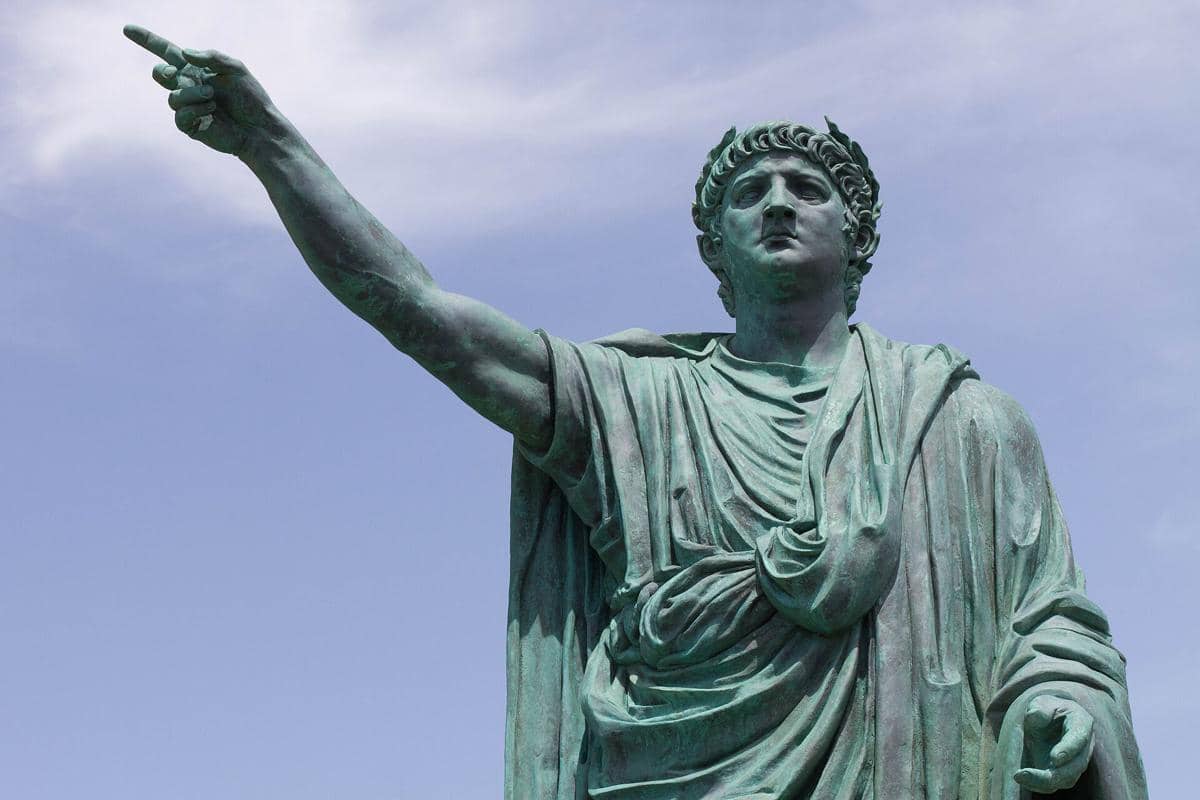Patung Nero di Italia.