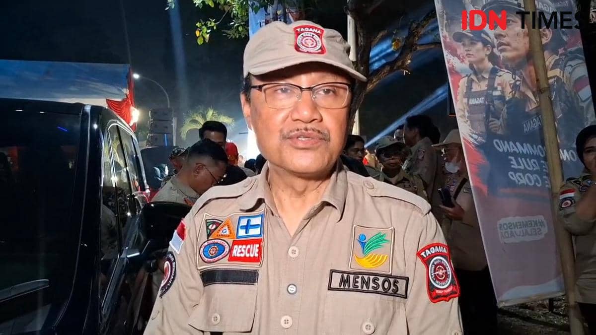 Menteri Sosial (Mensos) Saifullah Yusuf saat menghadiri Apel Siaga Bencana, Jambore, dan Konsolidasi Relawan Sosial Kebencanaan di Kantor Di