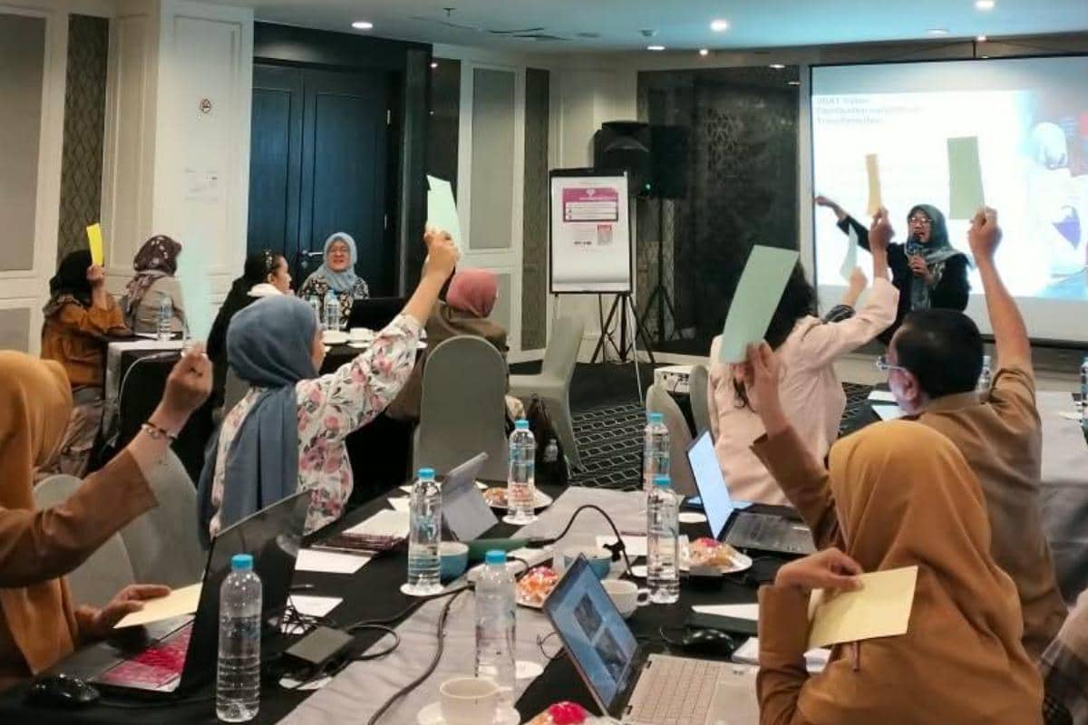 Jaringan Perempuan Para Pembela HAM Jawa Timur Merapatkan Barisan