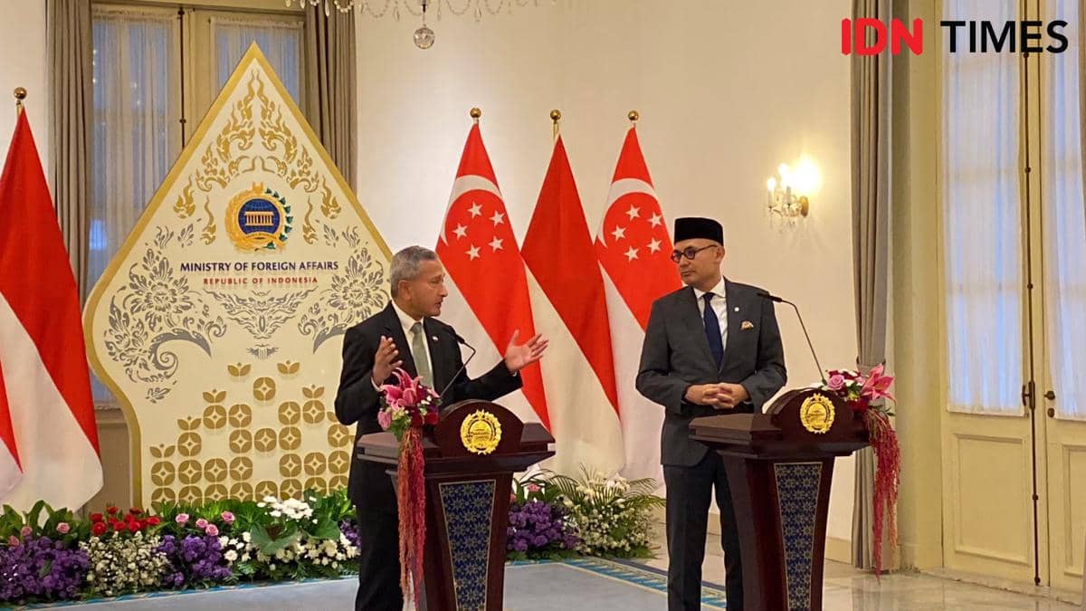 Pakai Bahasa Melayu, Menlu Singapura Sentil soal Kabut Asap Karhutla