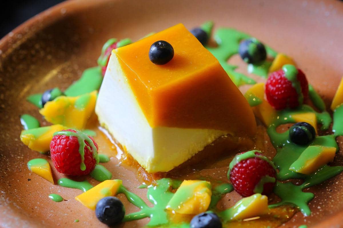 Resep Puding Mangga Lapis Karamel, Lembut dan Manisnya Pas