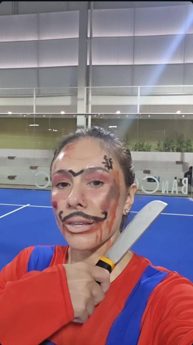 Wulan Guritno merayakan Halloween 2026 dalam unggahan di akun Instagram pribadinya dengan tema perayaan tersebut.
