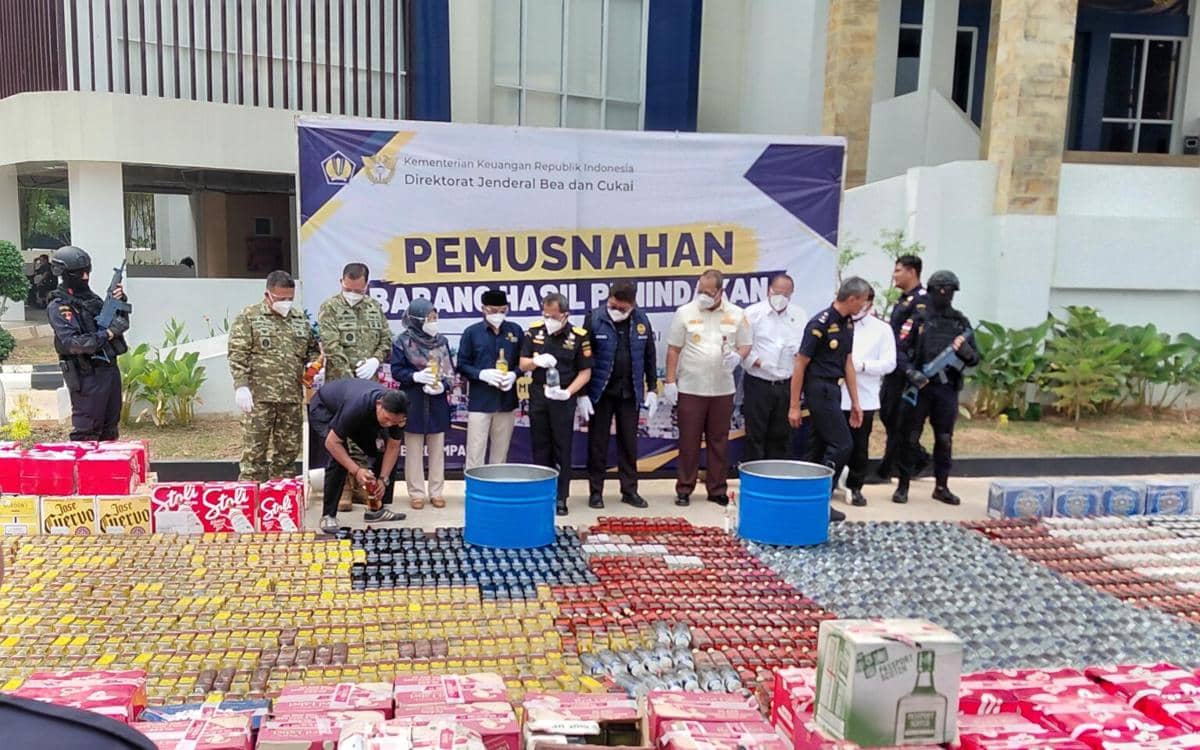 Bea Cukai Sumbagtim Musnahkan Barang Ilegal Senilai Rp40,33 Miliar
