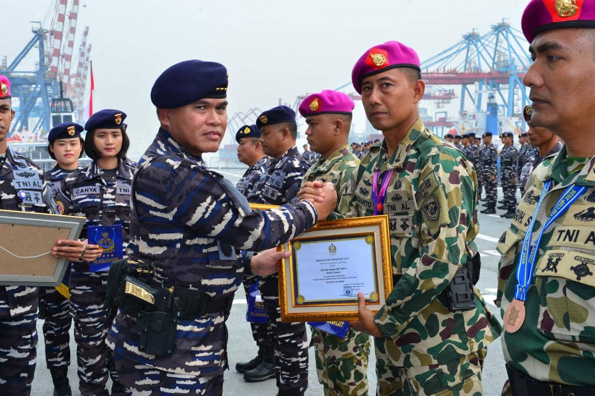 Peringati Sumpah Pemuda di Kapal Induk, KSAL: Ini Simbol Persatuan